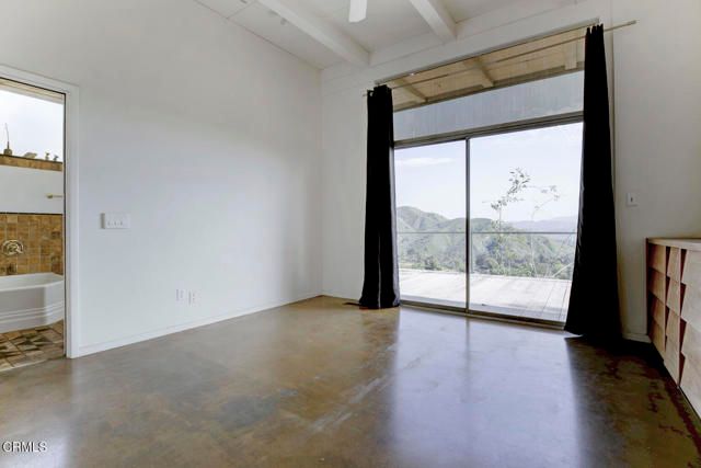 12016 Mountain View Trail, Sylmar (los Angeles), CA 91342