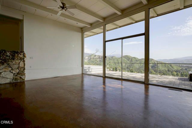 12016 Mountain View Trail, Sylmar (los Angeles), CA 91342