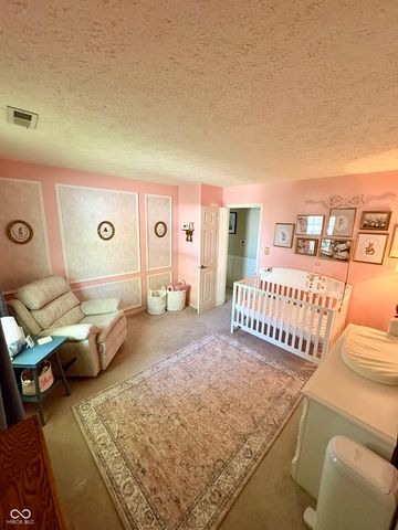 1059 Lake Drive E, Brownsburg, IN 46112