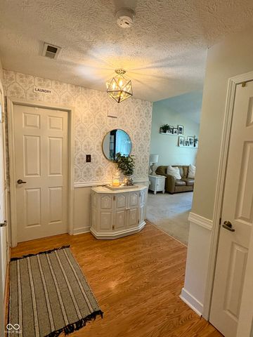 1059 Lake Drive E, Brownsburg, IN 46112