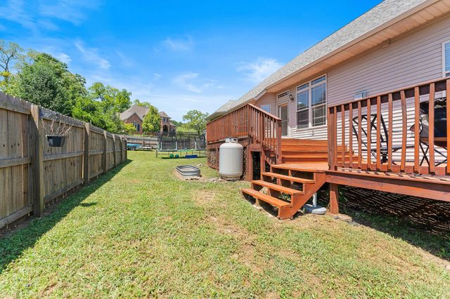 181 White Oak Circle, Walnut Shade, MO 65771