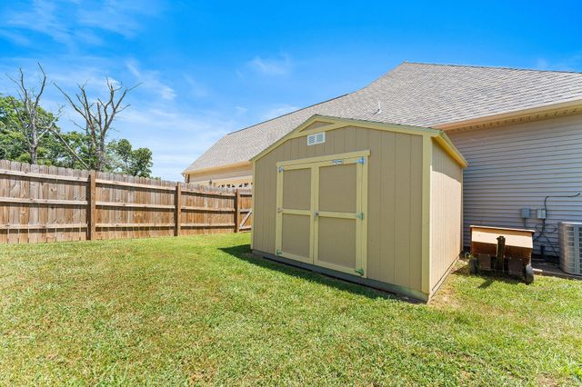 181 White Oak Circle, Walnut Shade, MO 65771