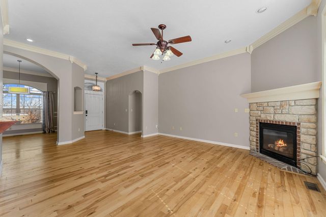 181 White Oak Circle, Walnut Shade, MO 65771