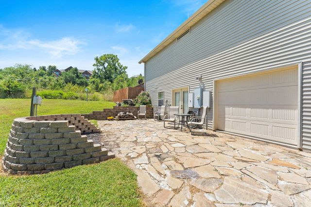 181 White Oak Circle, Walnut Shade, MO 65771