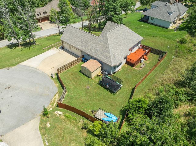 181 White Oak Circle, Walnut Shade, MO 65771