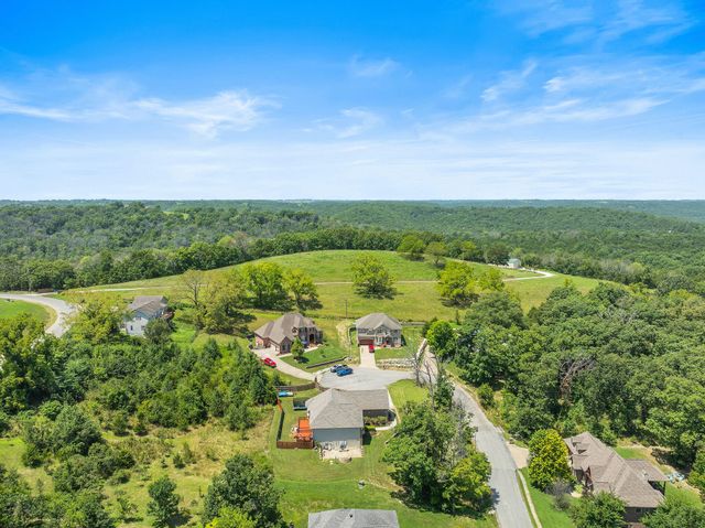 181 White Oak Circle, Walnut Shade, MO 65771