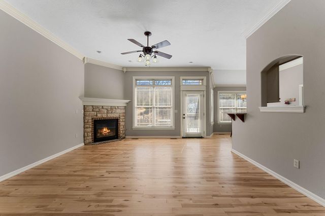 181 White Oak Circle, Walnut Shade, MO 65771