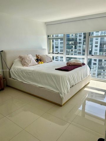 2451 Brickell Ave 16J, Miami, FL 33129