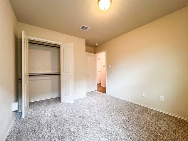 108 Dove Landing Ct. Court, Navasota, TX 77868