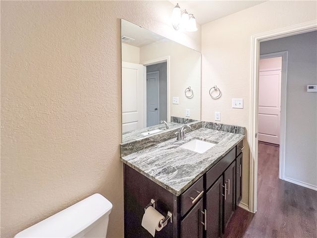 108 Dove Landing Ct. Court, Navasota, TX 77868