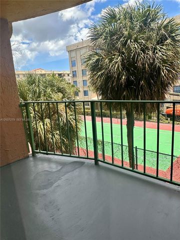 9360 Fontainebleau Blvd 309, Miami, FL 33172