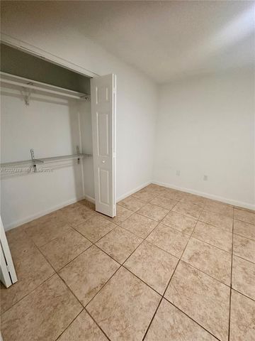 9360 Fontainebleau Blvd 309, Miami, FL 33172