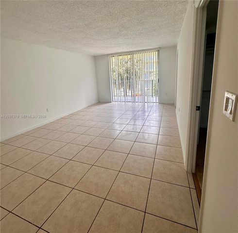 9360 Fontainebleau Blvd 309, Miami, FL 33172