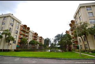 9360 Fontainebleau Blvd 309, Miami, FL 33172