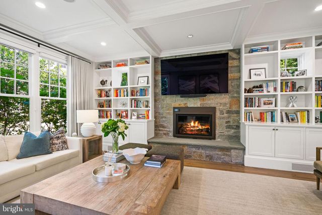 3805 HUNTINGTON ST NW, Washington, DC 20015