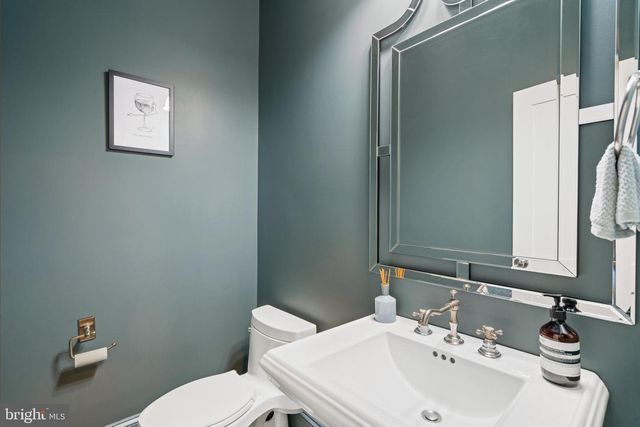 3805 HUNTINGTON ST NW, Washington, DC 20015