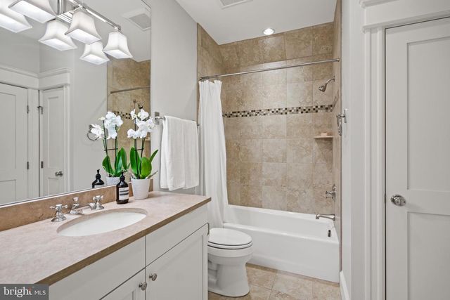 3805 HUNTINGTON ST NW, Washington, DC 20015