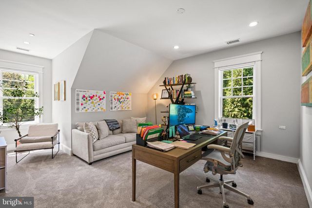 3805 HUNTINGTON ST NW, Washington, DC 20015