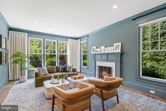 3805 HUNTINGTON ST NW, Washington, DC 20015