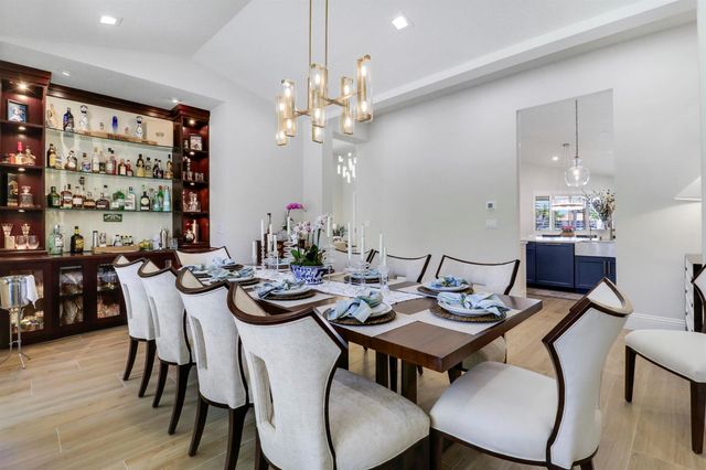 8667 Steeplechase Drive, Palm Beach Gardens, FL 33418