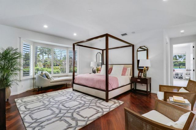8667 Steeplechase Drive, Palm Beach Gardens, FL 33418
