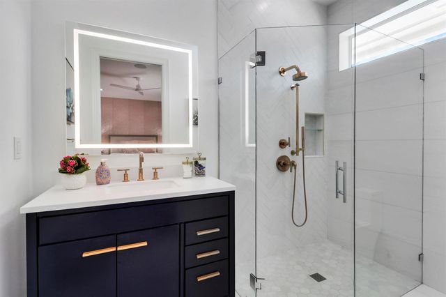 8667 Steeplechase Drive, Palm Beach Gardens, FL 33418