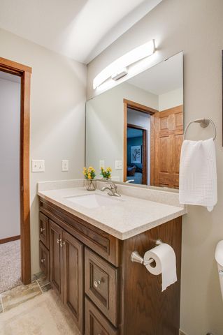 1254 39th Avenue S, Moorhead, MN 56560