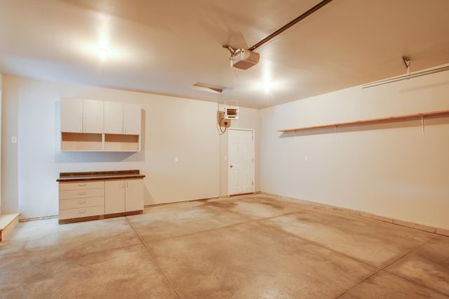 1254 39th Avenue S, Moorhead, MN 56560