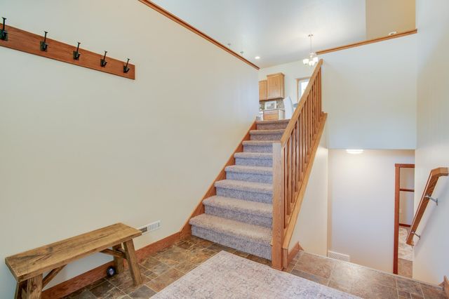 1254 39th Avenue S, Moorhead, MN 56560