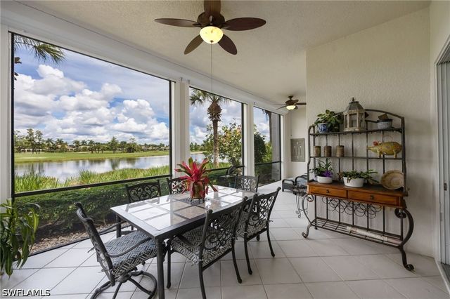 3725 Montreux LN 103, Naples, FL 34114
