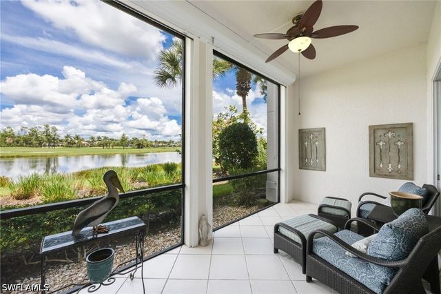 3725 Montreux LN 103, Naples, FL 34114