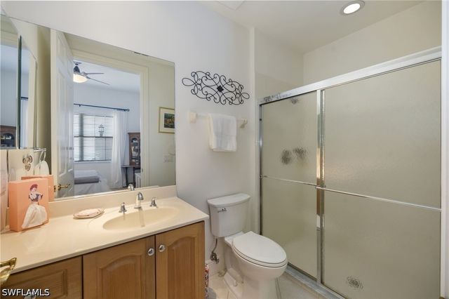 3725 Montreux LN 103, Naples, FL 34114