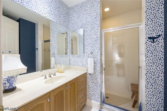 3725 Montreux LN 103, Naples, FL 34114