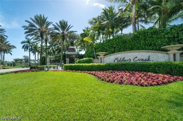 3725 Montreux LN 103, Naples, FL 34114