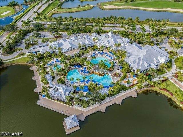 3725 Montreux LN 103, Naples, FL 34114