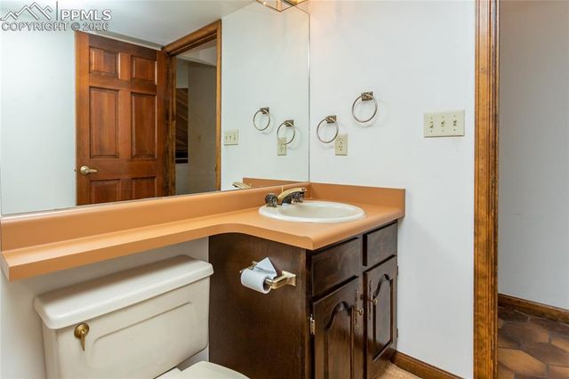 24 Woodbridge Drive, Colorado Springs, CO 80906