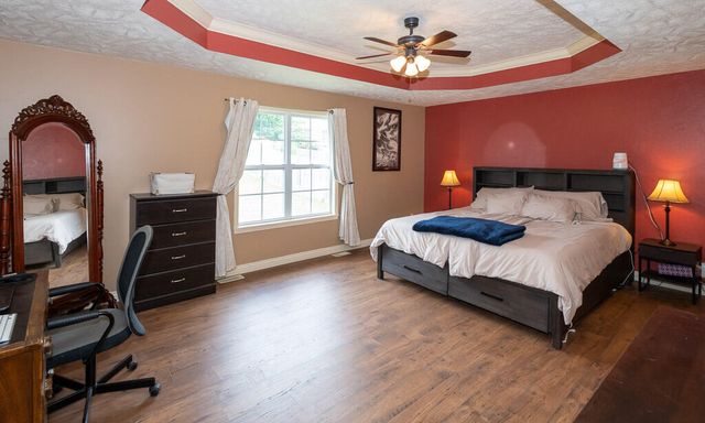 1987 W Arlington Street, Springfield, MO 65810