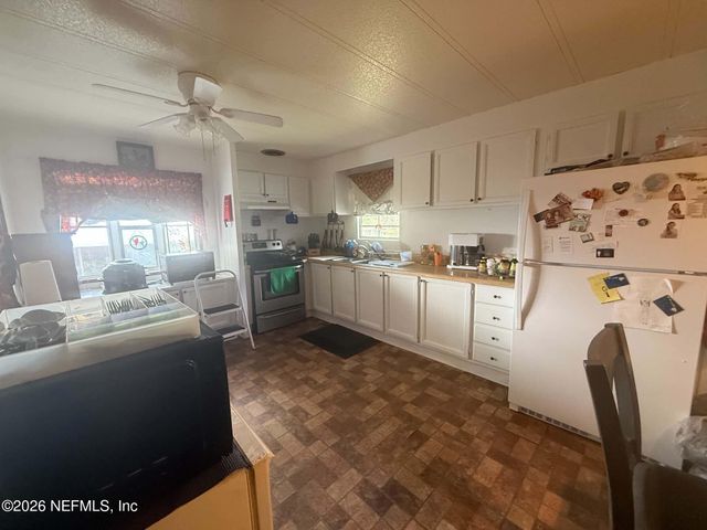 412 64TH Street, Interlachen, FL 32148