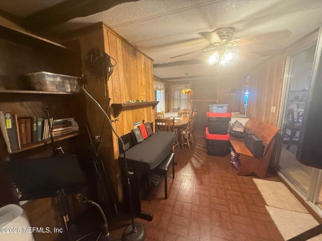 412 64TH Street, Interlachen, FL 32148