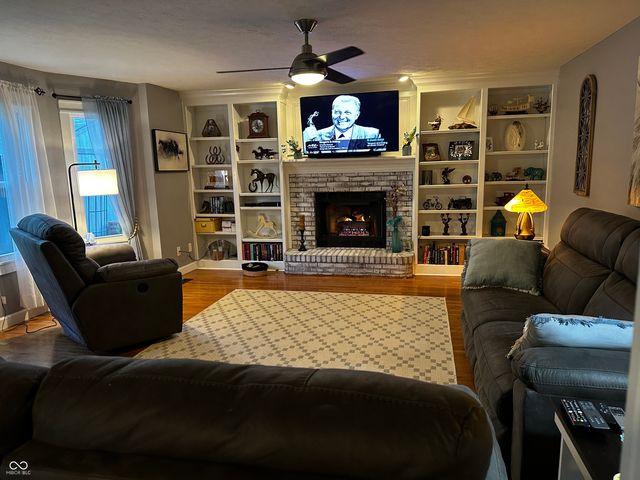 651 Leah Way, Greenwood, IN 46142