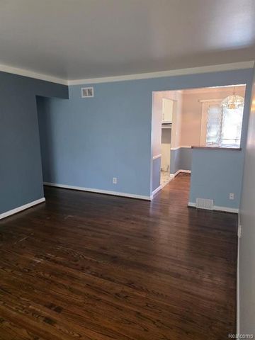 32620 Maplewood Street, Garden City, MI 48135