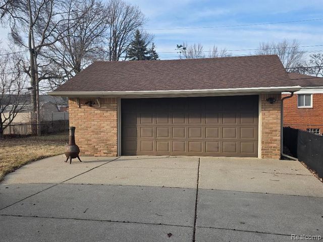 32620 Maplewood Street, Garden City, MI 48135