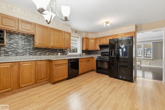 114 Interlochen Drive, Algonac, MI 48001