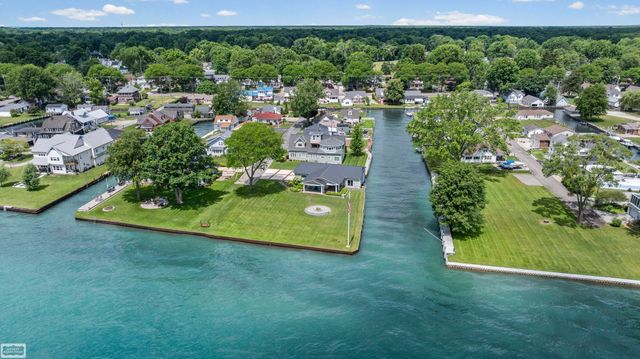 114 Interlochen Drive, Algonac, MI 48001