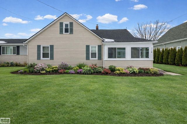 114 Interlochen Drive, Algonac, MI 48001