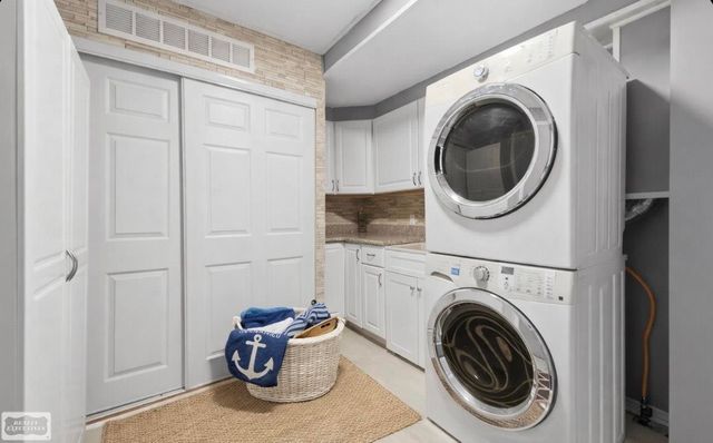 114 Interlochen Drive, Algonac, MI 48001