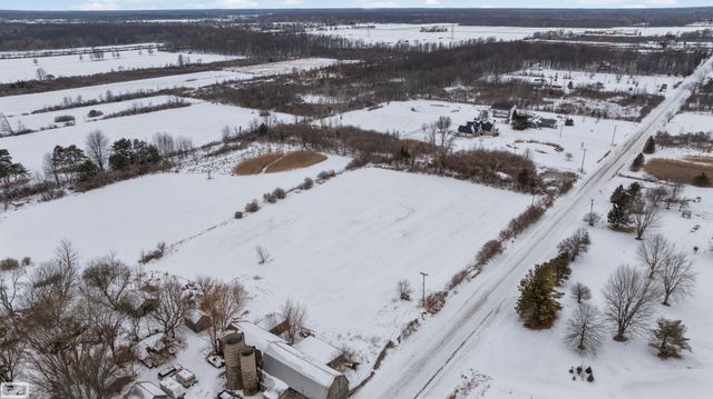 114 Interlochen Drive, Algonac, MI 48001