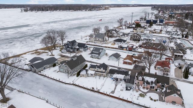 114 Interlochen Drive, Algonac, MI 48001