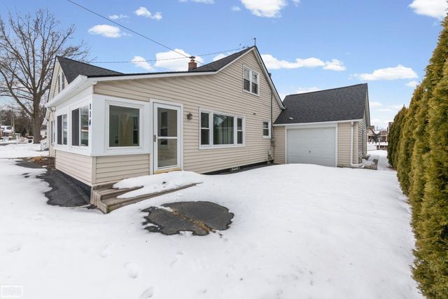 114 Interlochen Drive, Algonac, MI 48001