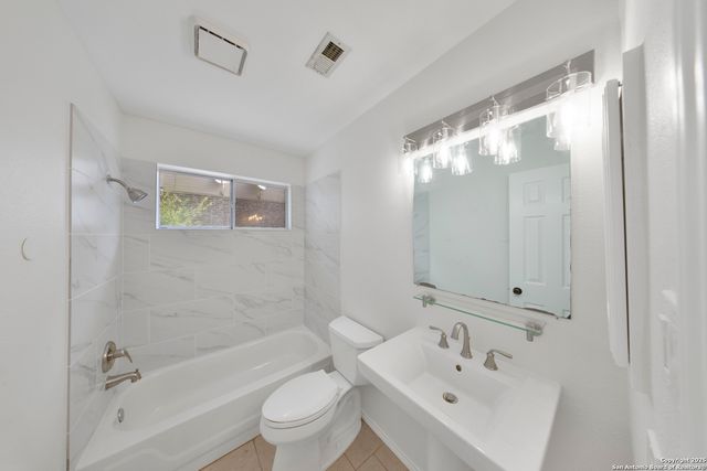 9523 Black Thorn, San Antonio, TX 78240